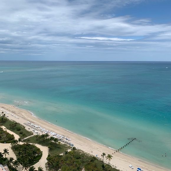 Meet your Posher, samyaz - Picture 1 of 1